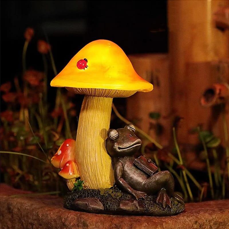 【ポイント 5倍UP !】ソーラーライト LED キノコ カエル 屋外ガーデン デコレーションライト イルミネーションライト ソーラーパネル付き 環境にやさしい 省エネ 防水 庭園 芝生 車道 歩道 パーティー クリスマス ハロウィン 結婚式