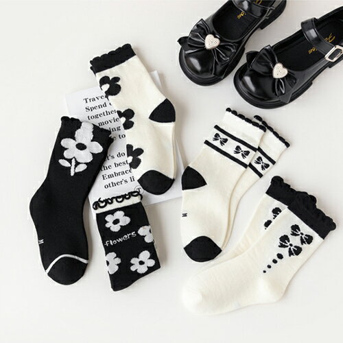 BLACK&WHITE クラシック大人っぽい花柄とチェックのソックス ブラックカラーベージ...