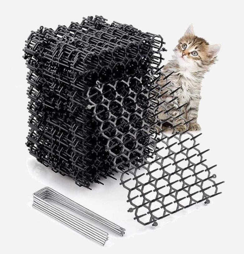 送料無料 猫よけシート 猫よけグッズ ねこ 撃退 イタズラ防止 野良猫対策 プラスチック ベランダ 猫除け 工場 花壇 ガーデニング 庭 ガーデン 屋外 20cm*15cm ブラック