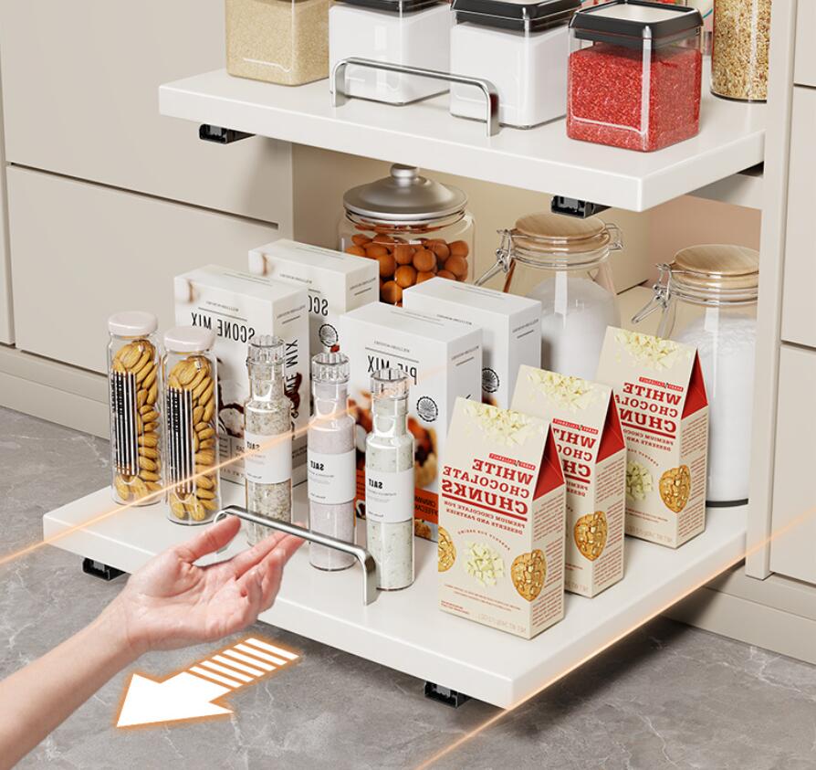 【商品情報】・サイズ:写真の通り・商品内容:収納ボックス・生産国:中国商品について：※サイズ表記は目安です。若干の誤差がある場合がございます。※この商品は少々、染料のニオイや色落ちがある場合がございます。身体に害のあるものではありませんので、ご安心くださいませ。※色落ちに関しましては、濃い色の物と摩擦をなるべく避けて頂き、お洗濯の際には必ず単品洗いをお願いいたします。※製造中（縫製、染色など）により商品において色味や柄、サイズに若干の誤差や、生地を織る際に糸の継ぎ目や多少のほつれ等が生じる場合がございますが、品質上の問題ではございませんのでご了承の上お買い求めくださいませ。※手作り商品でございますから、画像と若干異なる場合も御座います。※モデルに使用している小物、アクセサリ等は商品内容に含まれません。※発送上の状態によって商品がシワになる場合がございます。予めご了承くださいませ。メールについて：※メール返信とご注文対応は、平日10：00-18：00頃に対応しております。※携帯メールでの登録は迷惑メールによりメールが届かない場合がございます。キッチン シンク下 引き出しラック 収納棚 食器 調味料 収納ケース キャビネット スライド式 整理棚 キッチン シンク下 引き出しラック 収納棚 食器 調味料 収納ケース キャビネット スライド式 整理棚メーカー希望小売価格はメーカーカタログに基づいて掲載しています