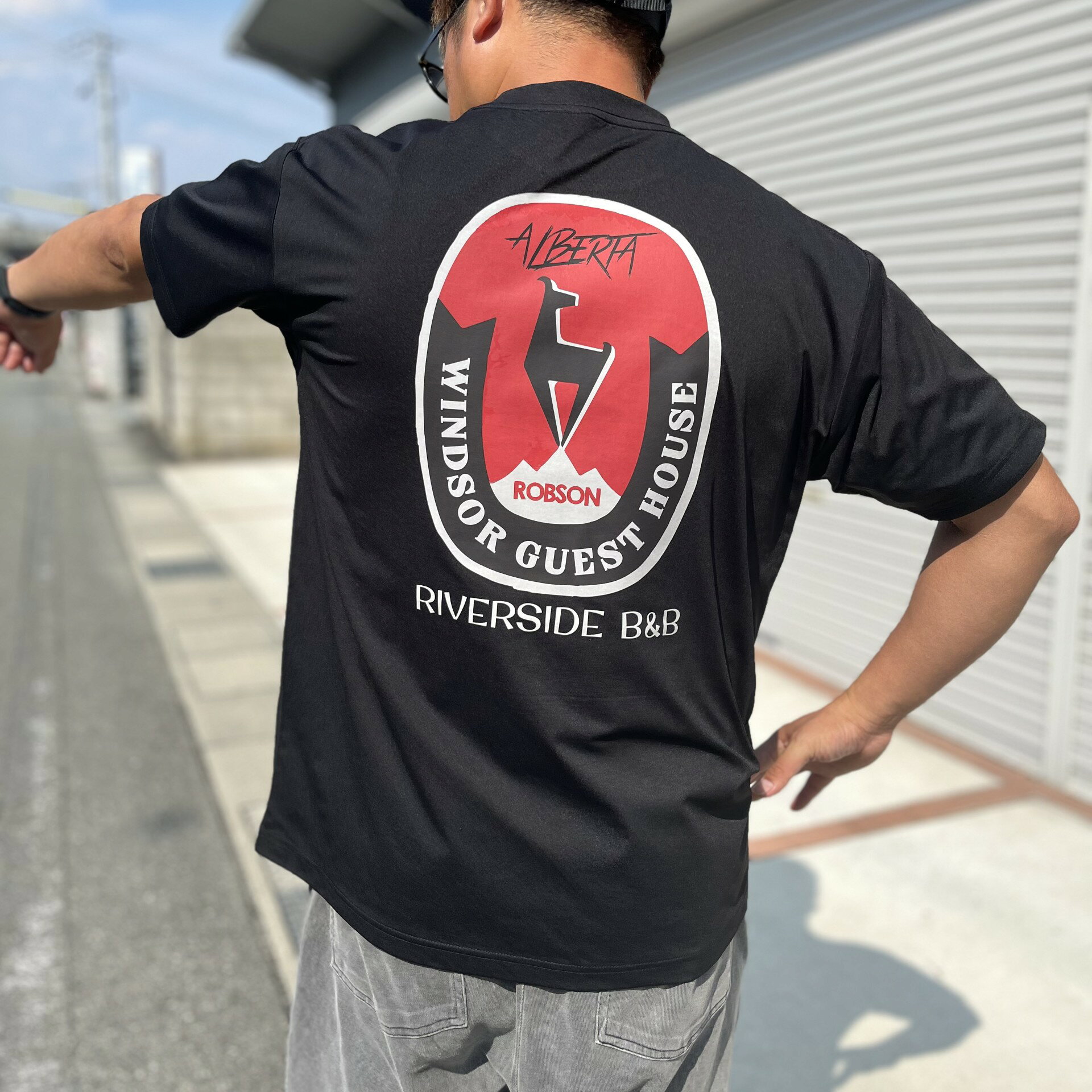 Rakuten - ★ROBSONst.　ロブソン　EMB-Tシャツ　メンズ　レディース　夏　オールシーズン　L　LL　XL　XXL　2L　3L　J-009　オリジナルTシャツ　服　Tシャツ　ユニセックス　ゆったり　ホワイト　バックプリント　プリントT　半袖 メンズT カジュアル　アメカジ　ストレッチ　伸びるT