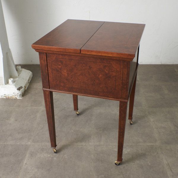 英国 クラシック カクテルキャビネット 昇降 サイドテーブル マホガニー ワゴン バー キャビネット 収納 キャスター イギリス IZ87472N