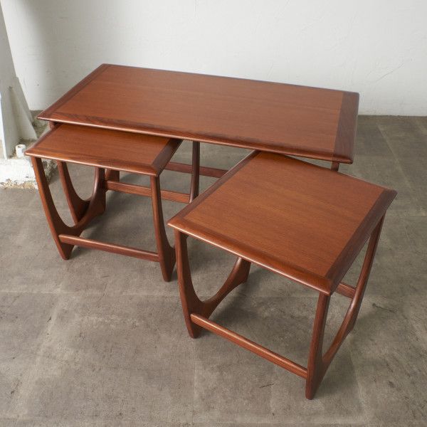 レア G-PLAN Astro ネスト コーヒーテーブル チーク 英国 ヴィンテージ ジープラン アストロ ネストテーブル センターテーブル IZ92192N