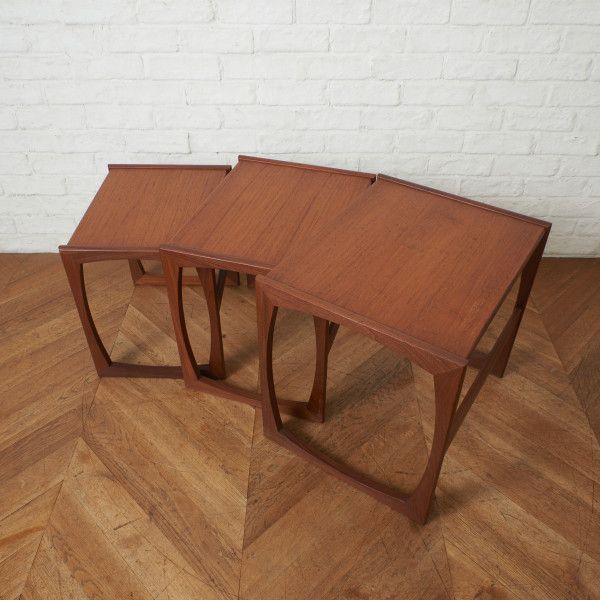 G-PLAN Quadrille ネストテーブル ヴィンテージ チーク 英国 ジープラン サイドテーブル ローテーブル ナイトテーブル イギリス IZ92721N