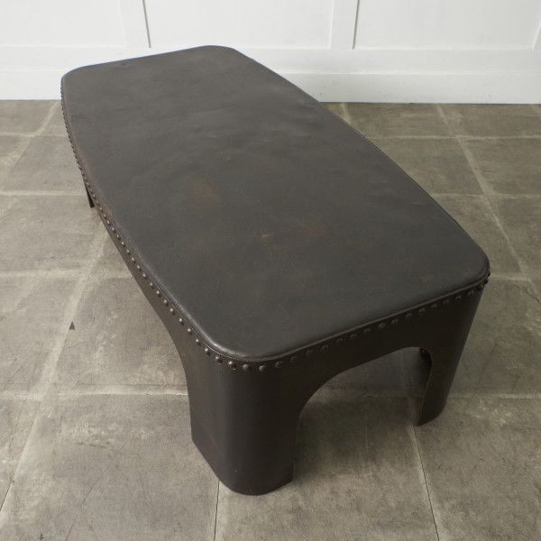 インダストリアル センターテーブル 鉄 アイアン 工業系 飾り台 ローテーブル 金属 リビングテーブル ヴィンテージ モダン IZ94426F