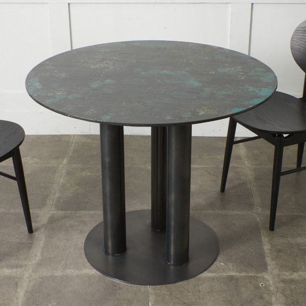 作家物 ハタノワタル カフェテーブル 和紙 張り 鉄脚 ラウンド 丸 円 ダイニングテーブル 工房 モダン クラフト 作家 和紙職人 IZ95985F