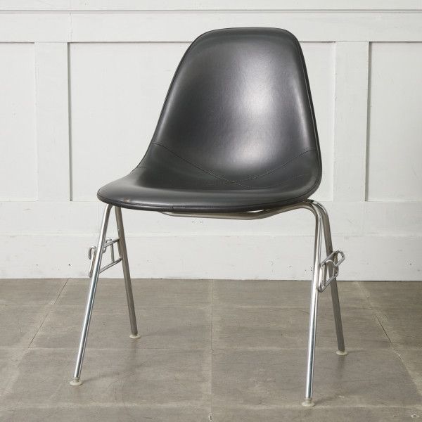 HermanMillerイームズサ...