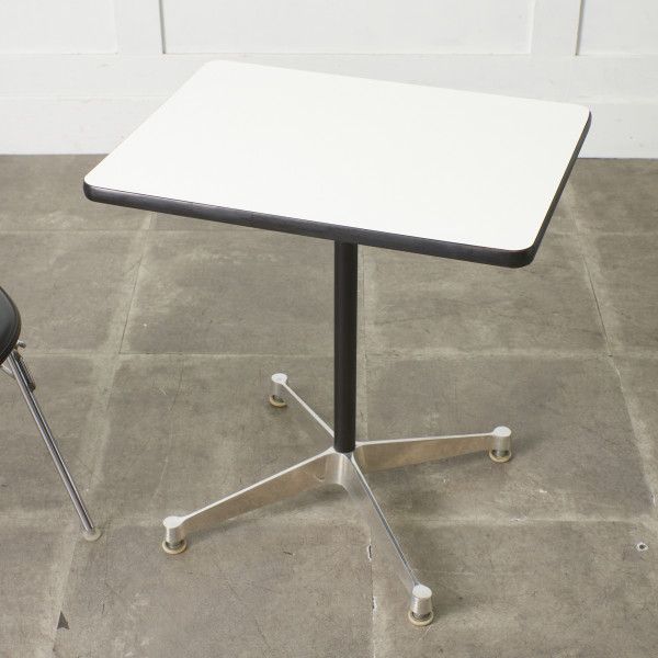 ハーマンミラー Herman Miller コントラクトベース テーブル イームズ コーヒーテーブル 白 ミーティングテーブル Eames 正規品 IZ96491F