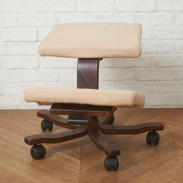 北欧 STOKKE バランスチェア VARIER ウィング 昇降 ノルウェー デスクチェア キャスタ ...