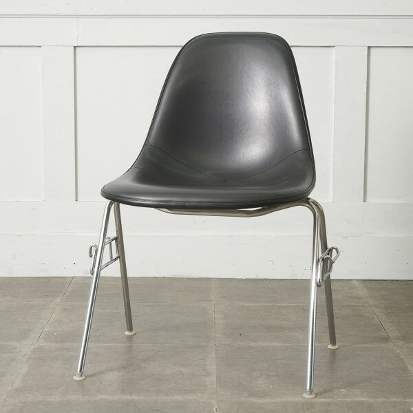Rakuten - Herman Miller イームズ サイドシェルチェア ヴィンテージ スタッキングベース FRP Eames 椅子 ハーマンミラー ビンテージ 名作 96071