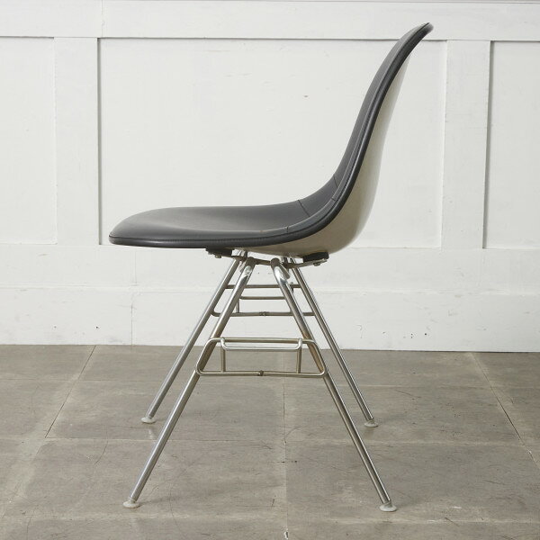 Herman Miller イームズ サイドシェルチェア ヴィンテージ スタッキングベース FRP Eames 椅子 ハーマンミラー ビンテージ 名作 97485 [2]