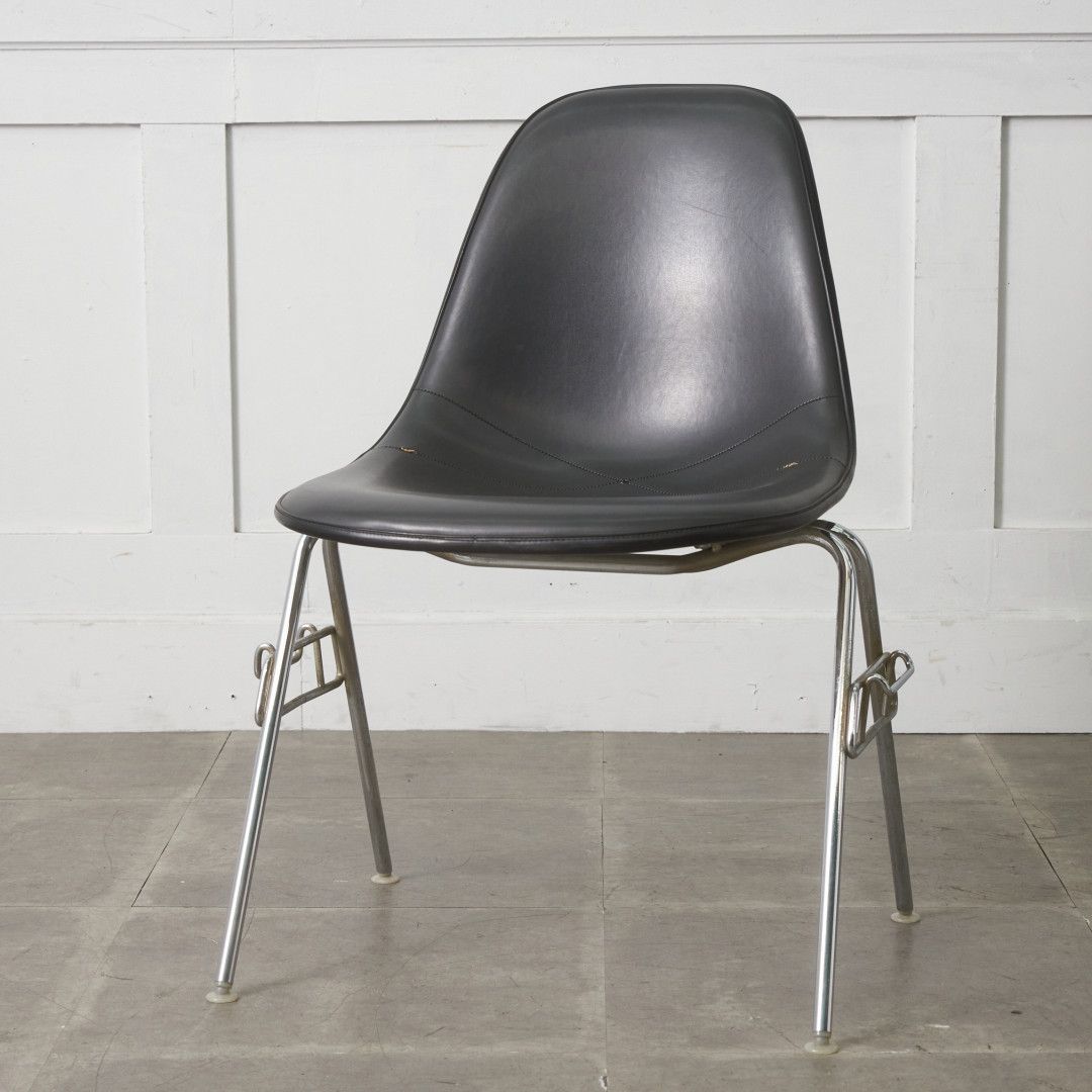 Rakuten - Herman Miller イームズ サイドシェルチェア ヴィンテージ スタッキングベース FRP Eames 椅子 ハーマンミラー ビンテージ 名作 97519