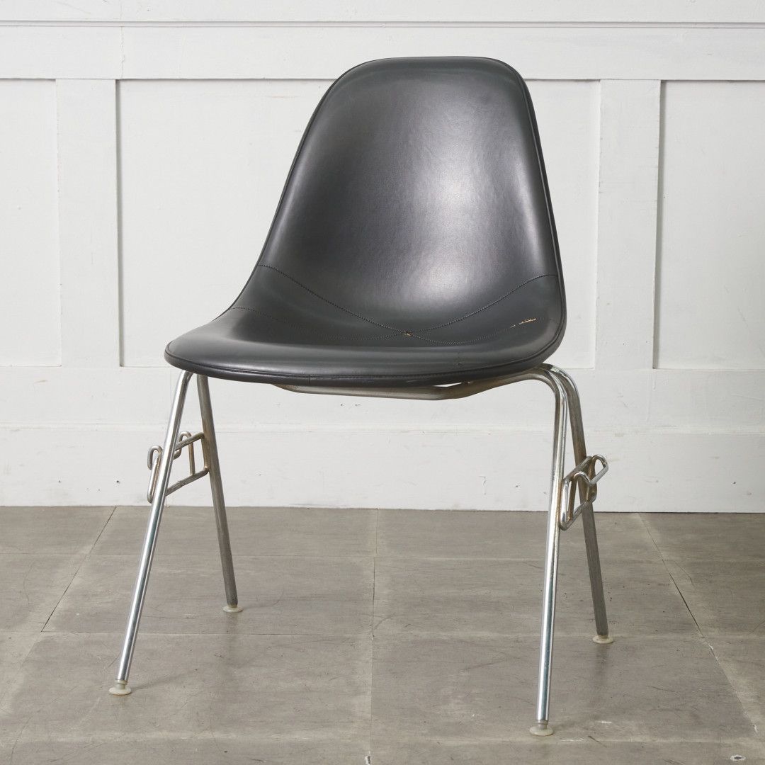 Rakuten - Herman Miller イームズ サイドシェルチェア ヴィンテージ スタッキングベース FRP Eames 椅子 ハーマンミラー ビンテージ 名作 97525