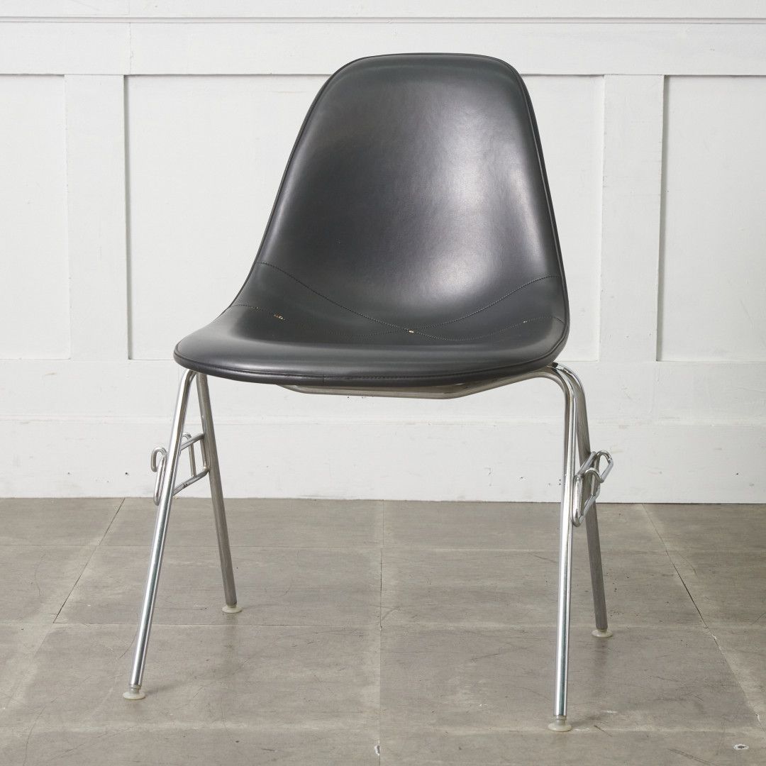 Rakuten - Herman Miller イームズ サイドシェルチェア ヴィンテージ スタッキングベース FRP Eames 椅子 ハーマンミラー ビンテージ 名作 97526