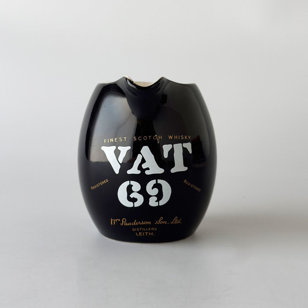 Rakuten - ベルギー WADE ウェード VAT 69 スコッチウィスキー ジャグ 英国 ヴィンテージ 陶器 ブラック 雑貨 オブジェ 水差し 97854