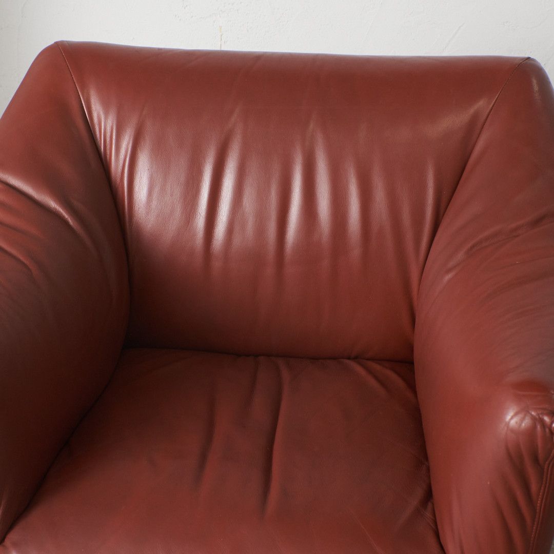定82万〜 Cassina 684 PICCOLA TENTAZIONE ラウンジアームチェア ソファ 椅子 イージーチェア モダン ピッコラテンタツィオーネ 99398 [2]