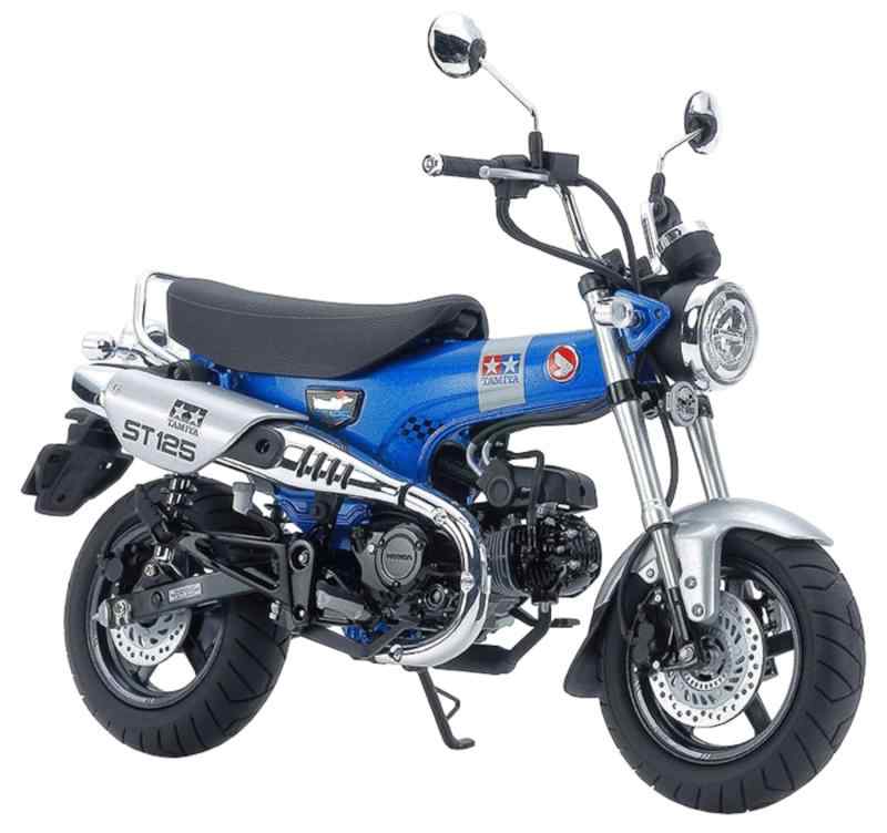 タミヤ(TAMIYA) 1/12 オートバイシリーズ No.142 Honda ダックス125 タミヤリミテッドエディション プラモデル 14142組み立て塗装が必要なプラモデル。別途、接着剤や工具、塗料等が必要。1/12スケール未塗装プラスチック組み立てキット完成時サイズ:全長147mm、全幅67mm、全高103mmコンパクトでユニークなフォルムを忠実にモデル化リミテッドエディションと通常仕様を選んで組み立て可能