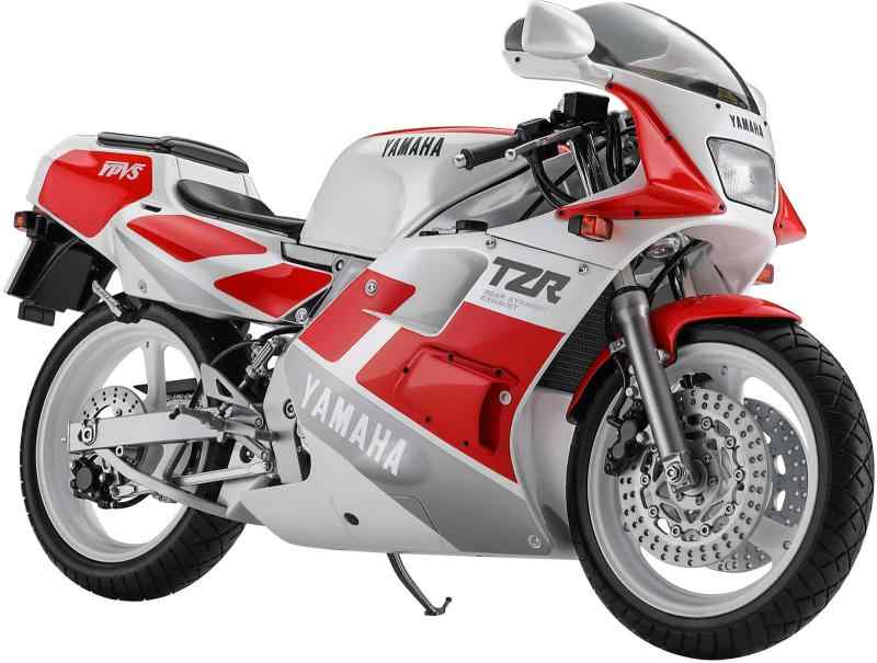 ハセガワ 1/12 ヤマハ TZR250 (3MA) 1989 プラモデル BK17組み立て塗装が必要なプラモデル。別途、接着剤や工具、塗料等が必要。1/12スケール未塗装プラスチック組み立てキット完成時サイズ:170×58mmパーツ数:184点完全新金型