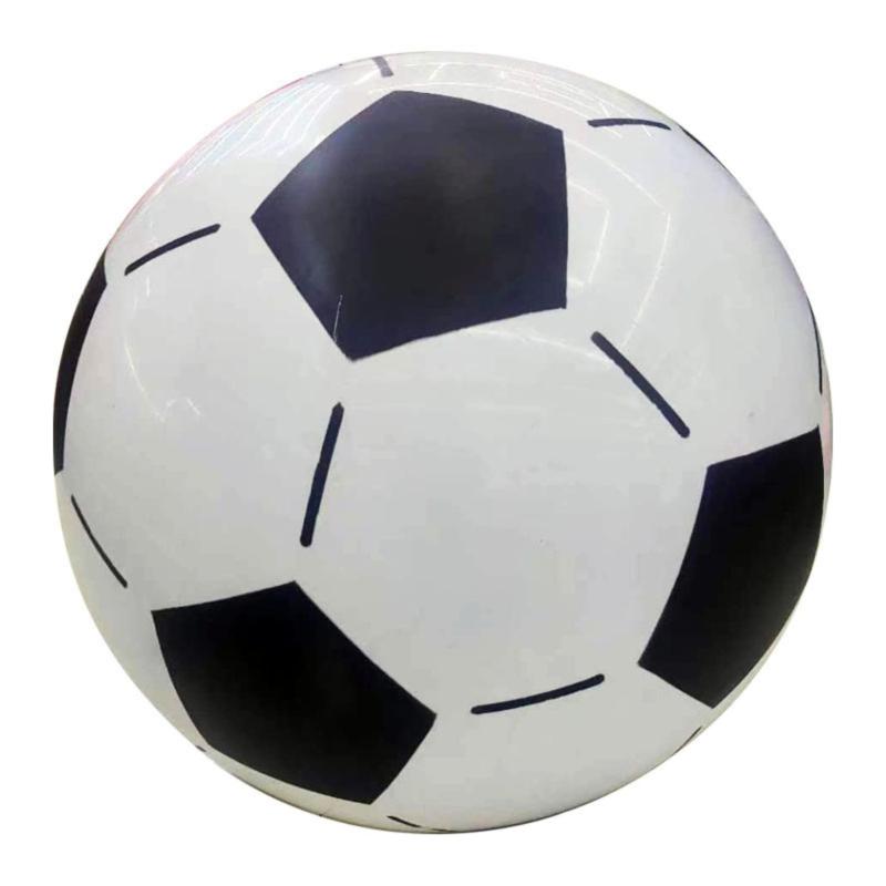 サッカーボール ビーチボール 大きい 巨大 ジャンボ マリンスポーツ 水遊び イベント 大玉転がし直径75cmのインパクト抜群サイズで、公園やビーチでひときわ目立つアイテム。子どもたちが飛びつく大きさで、誕生日やアウトドアイベント、レクリエーションにも最適。家族の笑顔を引き出すエンタメボールです厚手ビニール仕様で耐久性破れにくく、思いきり蹴っても大丈夫。摩擦や衝撃にも強く、アウトドアや屋外レジャーでも長く使用可能。プール・砂浜・芝生など、どんな環境でも安心して遊べます。空気を抜けばコンパクトに折りたためて、バッグにもすっぽり収納。電動ポンプや手動ポンプで簡単に膨らませるので、どこへでも気軽に持ち出せます。レジャーや旅行、キャンプのお供にぴったりの便利アイテム。運動会・フェス・バーベキュー・誕生日会など、みんなが集まる場にぴったり目を引くビジュアルと体を使ったアクティブな遊びで、笑いと歓声が絶えない思い出作りをサポートします。【セット内容】巨大サッカーボール×1【サイズ】直径75cm【素材】厚手PVCビニール 膨らませる際は、電動エアーポンプのご使用を推奨します（別売）。空気をしっかり入れて、よりダイナミックな遊びをお楽しみください。