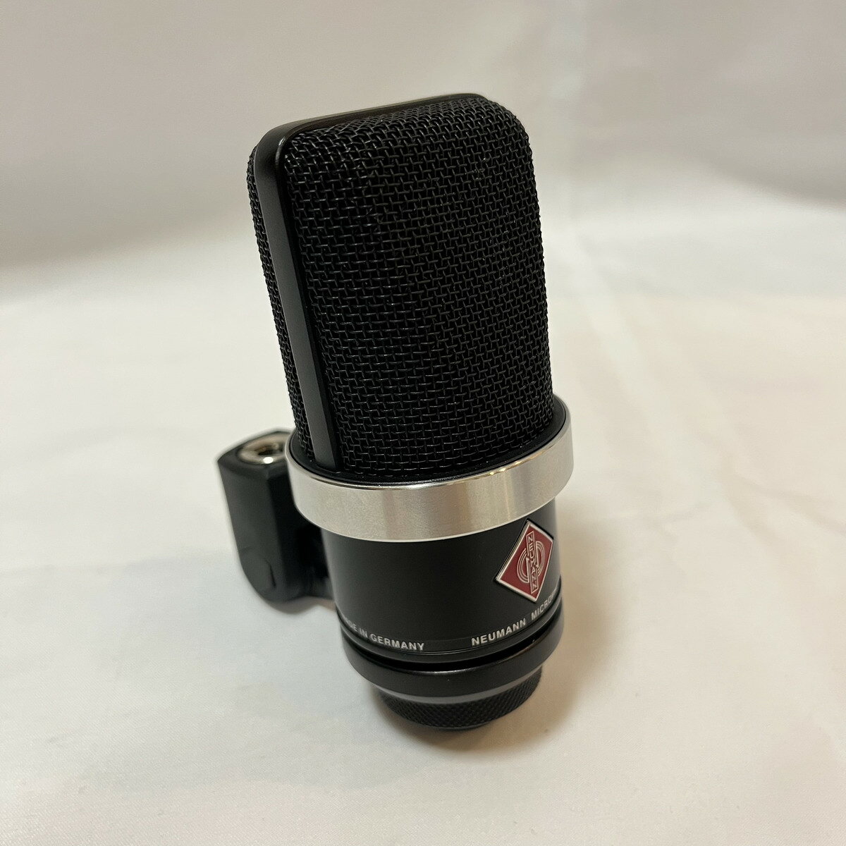 【中古】NEUMANN TLM 102 BK
