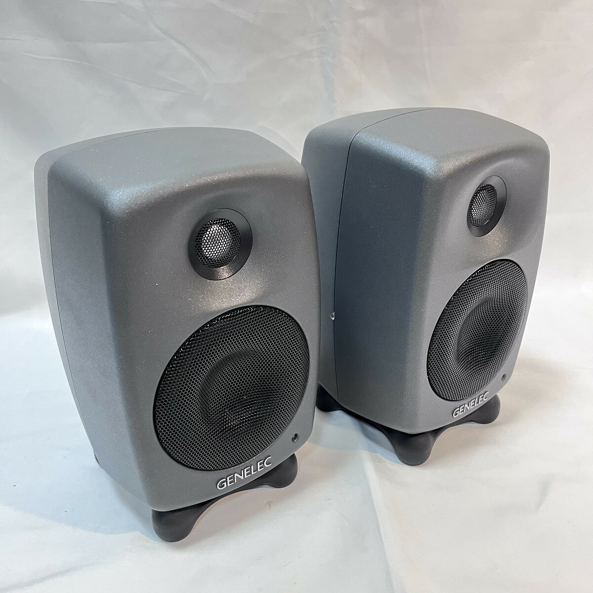 【中古】GENELEC 8320APM(1Pair)