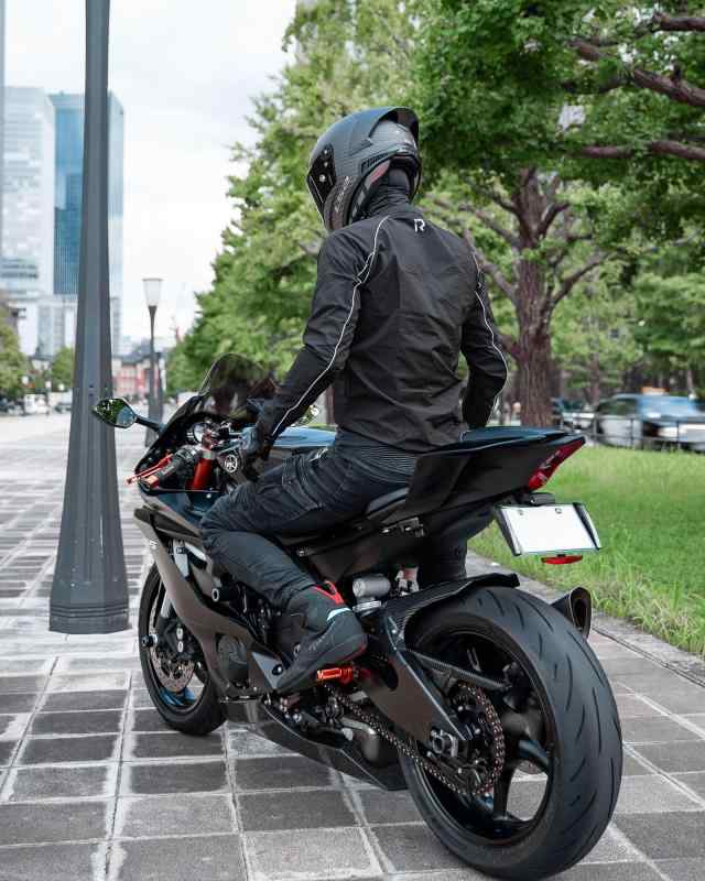 [RIDEIRON] 夏用 防風ウインドブレーカー バイクインナージャケット 日焼け止め UPF40+ 軽量 コンパクト 収納袋付属 インナーウェア オールシーズン ブラック