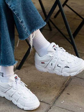 FILA フィラ スニーカー 厚底 レディース メンズ ユニセックス ダッドシューズ ダッドスニーカー BARRICADE XT 97 W バリケード 白 ホワイト 厚底スニーカー 靴 水原希子着用モデル ランニング シューズ F0415-0125 5BM00539-125