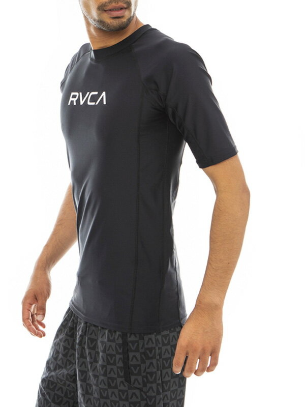 楽天RODEO BROS 2nd（ロデオブロス）RVCA ルーカ Tシャツ ラッシュガード メンズ レディース 半袖 RVCA SPORT ALWAYS READY RVCA LUSH SS ルカ スポーツ 4WAYストレッチ 吸汗性 抗菌性 UPF50+ UVプロテクション サーフィン 海 川 BBQ フィットネス ジム トレーニング ウェア 日焼け防止 BD041-872