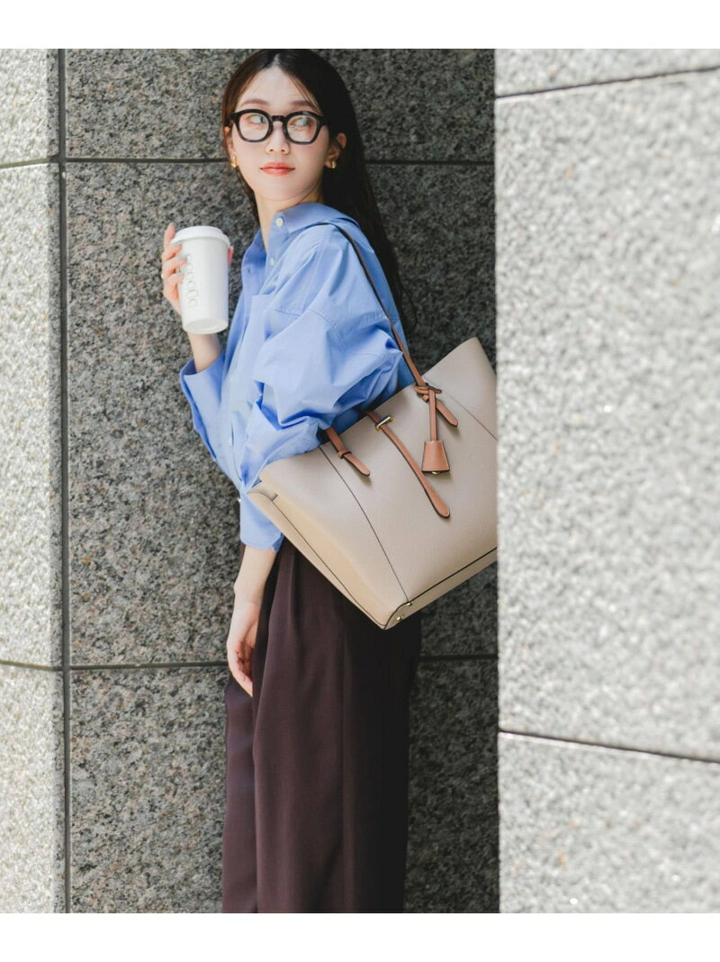 チャーム付A4トートバッグ RODE SKO ロデスコ バッグ トートバッグ ブラック ホワイト グレー ベージュ..