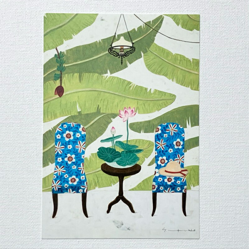 Yoko Matsumoto マツモトヨーコ ポストカード サマーカード 花柄のブルーのチェア ラウンドテーブル ハスの花 バナナの葉 帽子／ イラストレーター おしゃれ 夏