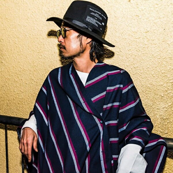 【20%OFF SALE】SMACK ENGINEER / スマックエンジニア「MINORITY CAPE」変形ケープ ポンチョ マント 肩掛け 羽織り 着物 和装 黒 紺 ブラック ネイビー ストライプ スカル スペード メンズレディース PUNKROCK パンクロック バンド ギフトラッピング無料 ステージ衣装 Rogia