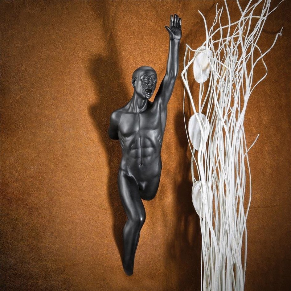 未来に向かって走り出す裸の男性の壁彫刻インテリア装飾置物西洋アートコレクション玄関ホームデコ輸入品