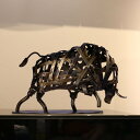 トゥーアーツ製 モダン・メタル編み組み 彫刻 猛牛 ホーム手作り工芸 彫像 闘牛 牧場 書斎 証券 プレゼント 贈り物(輸入品)