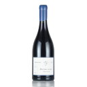 生産者アルノー アントArnaud Enteワイン名ブルゴーニュ ルージュBourgogne Rougeヴィンテージ2015容量750ml 今やコシュ・デュリ以上に入手困難なブルゴーニュの白ワイン アルノー アント Arnaud Ente コシュ・デュリで働いていたアルノー・アントは、1992年にワイン農家である義父の勧めでワイン造りを始めるようになります。彼のスタイルは、90年代には果実を最大限に熟した状態で摘み取っていましたが、 現在では、摘み取り時期を早めるなどして、フレッシュさとミネラル感のあるスタイルへと進化しています。現在、夫妻と2人の従業員が4ヘクタールのポートフォリオを管理しており、その中には、アン・ロルモー、小区画のプティ・シャロン、プルミエ・クリュのグット・ドール、ピュリニー・モンラッシェのルフェールなどの所有地が含まれています。エステートの大部分を占めるアン・ロルモーのブドウの木からは、3つのワイン（ラ・セーヴ・デュ・クロ、クロ・デ・ザンブル、ヴィラージュ）が生産されています。 畑はビオディナミで管理されており、ワインは無濾過でリリースされています。 新樽20%の450リットル、600リットルの樽で、12か月間の熟成後に、ステンレスタンクで6か月間熟成。 アルノー アント一覧へ