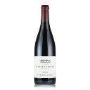 Dujac Clos de la Roche 大部分はドメーヌ・デュジャック創設時、前身のドメーヌ・グライエから引き継いだ畑。2ha近い面積はポンソに次ぐ広さである。フェミニンなクロ・サン・ドニに対して「クロ・ド・ラ・ロッシュはマスキュリン」とジャック・セイスの次男アレックは言う。（輸入元資料より） 生産者デュジャックDujacワイン名クロ ド ラ ロッシュClos de la Rocheヴィンテージ2010容量750ml解説パーカーポイント: (93 - 95)点予想される飲み頃：2020 - 2035The 2010 Clos de la Roche wafts from the glass with sweet scents of tobacco, crushed flowers and spices. Tasted after the Charmes, the Clos de la Roche comes across as decidedly feminine, but there is plenty of weightless energy being held back, at least that is the sense I get today. Anticipated maturity: 2020-2035.(199, The Wine Advocate, 23rd Dec 2011) ブルゴーニュ最良の造り手の1つ デュジャック Dujac ベルギー出身のジャック・セイスが、1967年にドメーヌを購入して自らの名前「ジャック」を付けました。 1970年初頭に最初のワインをリリースしてから間もなく、ジャック・セイスは誰もが認める象徴的な存在となりました。ぶどうから最高の風味と質感を引き出す彼の能力は、ブルゴーニュの同業者とは一線を画していました。 コート・ドールのテロワールに対するジャックの敬意は、彼のぶどう栽培の手法や革新的なワイン製造方法に今でも表れていると言えます。ジャックは、伝統的なワイン造りで賞賛されているものと現代的な技術を融合させようと、当時は革命的と考えられていた独自の手順を開発しました。畑では、それぞれのテロワールを最大限に生かすこと、ワイナリーでは、ぶどうを保存するための革新的な方法を模索しました。1974年にはゴ・エ・ミヨ(強い影響力を持つフランス発祥のレストランガイド)によって発見され、すぐにフランス中の高級星付きレストランのワインリストに掲載されるようになりました。また、デュジャックの所有畑が拡大するにつれ、フランスのみならず、生産量の約80％を世界18カ国に輸出するようになっていきました。2019年、幸運にも「デュジャック」のモレ・サン・ドニにあるドメーヌを訪問する機会がありジャックの息子であるアレックスに話を聞けました。『2001年からビオへの移行を始め2010年に認定をもらいましたが、ビオディナミ農法に固執せず、1つの手法として考えているそうです。計画的に最小限の介入を行うこの考え方により、それぞれのぶどう畑が可能な限り最高の果実を生産することができるようになりました。収穫はすべて手摘みで8：00～17：00のあいだに行われます。セラーにおいては、タンニンの存在感がありつつも、柔らかいワイン造りを目指しています。毎日ワインをテイスティングして抽出の状態を確認しています。現在発酵には昔からあるコンクリートタンクを使用していますが、現在のコンクリートタンクと違い、昔からあるコンクリートタンクは3層でごつく保温効果があり、また手入れが容易。次回タンクを購入する際は、昔のコンクリートタンクはもう入手できないので、ステンレスタンクにすると思う。最近のミレジムについては、2015年、2016年は素晴らしい年。2017年は少し落ち着いており、2018年、2019年はさらにいい年になっている』と、アレックスはドメーヌについて話してくれました。現在、ドメーヌはジャックから次の世代へと移行しています。息子のジェレミーはワイン醸造とマーケティングに深く関わっており、ジェレミーの妻でU.C.デイヴィス大学で醸造学を専攻したダイアナはセラーの管理を担当し、アレックは父親の管理業務の多くを引き受けています。新たな人材の投入が功を奏し、この注目すべきドメーヌは、ブルゴーニュ最良の生産者の1つとして地位を維持し続けています。 デュジャック一覧へ