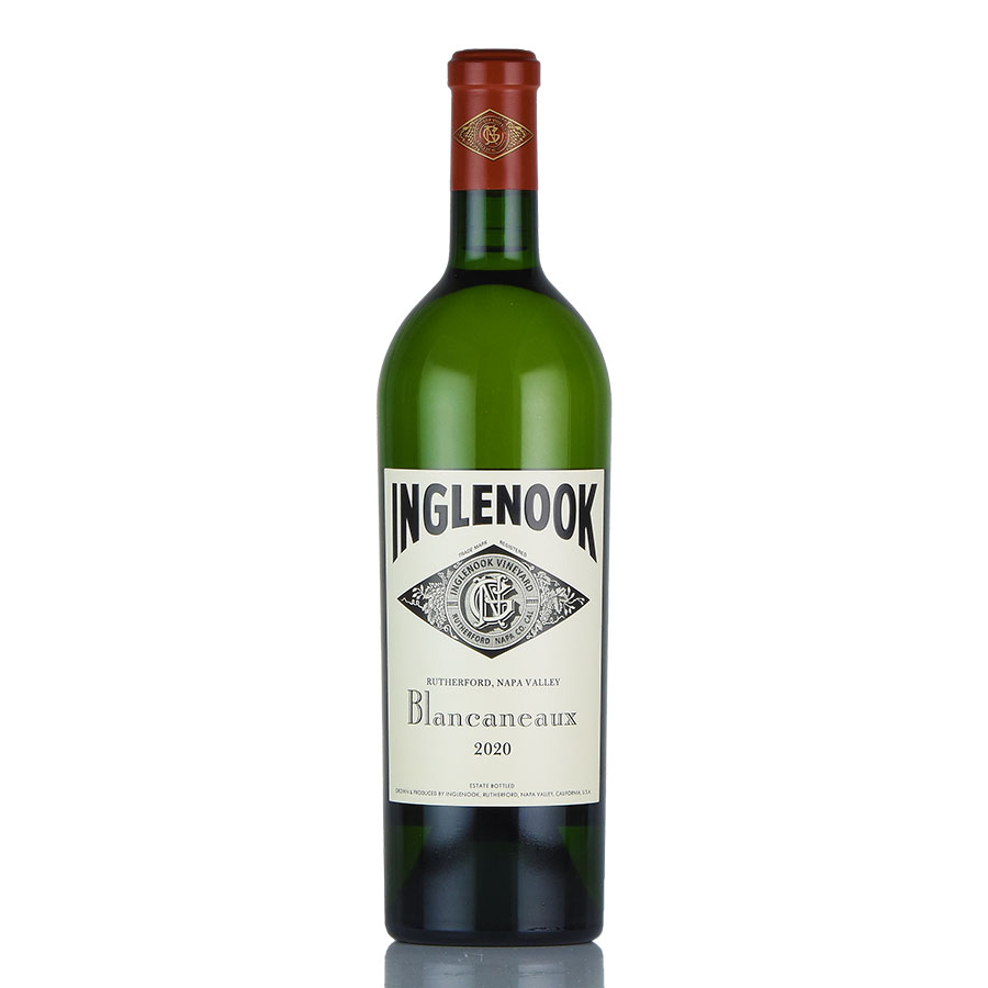 Inglenook Blancaneaux 1999年にリリースされたローヌ地方のスタイルで造られる白ワイン。ブランカノーは、フランス語で「白い水」を意味し、自社畑のヴィオニエ、ルーサンヌ、マルサンヌを使用し、極少量のみ生産。セント・ジョン・マウンテンが夕方の西陽を遮るため、アロマと酸をバランスよく保持したブドウが収穫される。 シルキーな感触が心地よいリッチでクリーミーなワイン 2020年のブレンド比率は、ヴィオニエ36％、マルサンヌ33％、ルーサンヌ31％とほぼ均等。また、果実の持つ本来のフレーバーを生かすため樽の使用は慎重に行い、小型のステンレスタンクで低温発酵。その後シュール・リー（澱の上で静置）で8か月間熟成し、リッチなクリーミーさを与える。白ワインではシャルドネが殆どを占めるナパでは珍しい1本。2020年は2017年よりもピュアな味わいを誇り、砕石や鉛筆削りの優しいニュアンスが洋ナシ、メロン、柑橘類の香りにアクセントを添えている。外観は濃いイエローの色調。ややフルボディで、シルキーな感触が心地よく、フィニッシュは繊細で長い。 生産者イングルヌックInglenookワイン名ブランカノーBlancaneauxヴィンテージ2020容量750ml解説パーカーポイント: 93点予想される飲み頃：2022 - 2027The latest release of the white wine, the 2020 Blancaneaux boasts greater purity than the 2016, with gentle hints of crushed stone and pencil shavings accenting pear, melon and citrus on the nose. Slightly fuller-bodied as well, it's pleasantly silky in feel, finishing fine and long. The blend is a nearly equal 36% Viognier, 33% Marsanne and 31% Roussanne, also split between stainless steel and French oak, and aged eight months on the lees prior to bottling.(The Wine Advocate, Sep 16, 2022) 世界に認められた、カリフォルニアワインのパイオニア イングルヌック Inglenook 創業1879年。開拓船の船長だったグスタフ・ニーバムにより、スコットランドの言葉で「囲炉裏」を意味するイングルヌックという土地でブドウの栽培を開始。1887年にはナパ・ヴァレーで初めてとなるグラビティ・フローを採用した運搬設備やカリフォルニア初のブドウ選別台、瓶詰めラインを完備した醸造設備を完成。その後1889年、パリ万博で銀賞を受賞するまでに成長。そして1999年、当時ワイン・スペクテーター誌の編集者だったジェームス・サックリング氏が選定した「20世紀で最も偉大な12本のワイン」に、シャトー・マルゴー1900年やロマネ・コンティ1937年といった錚々たるワインと並び、イングルヌック1941年が選出されるという快挙を成し遂げた。順風満帆だったが、経済的事情からワイナリーを売却。しかし、ゴットファザーで知られている、映画監督フランシス・フォード・コッポラ氏がワイナリーを購入後、2011年に商標権を取り戻したことで完全復活。また、同年シャトー・マルゴーで20年以上のキャリアを誇るボルドーワインのスペシャリスト、フィリップ・バスコール氏が総支配人に就任。フィリップ氏はマルゴーで長年培ったノウハウを活かし、2013年から大胆な変革を実施した。栽培では、剪定の時期を早めキャノピー（樹冠）を縮小させ収量を増やした。また、収穫を早め、よりフレッシュな酸味を持ったブドウを収穫する手法へと転換。醸造に関しては新しい除梗設備を導入したことでブドウの酸化を抑制。純粋な個性が表現されたアロマの抽出が可能に。また、ポンピングオーバーを実施するタイミングもブロックごとのワインで変更。その結果、過度な色素やタンニンの抽出が抑えられ、最終的なワインのバランスやストラクチャーの質も更に向上。こうしてフィリップ氏の手腕によって出来上がったワインは、ジューシーな果実味がありながらもタンニンはしなやか、綺麗な酸味がしっかりと感じられるスタイル。また、驚くほどフィネス溢れる逸品に仕上がり、世界中のワインラヴァーを魅了している。 イングルヌック 一覧へ