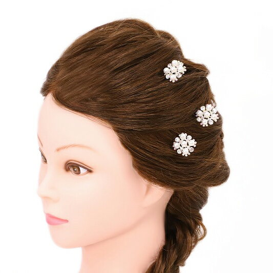 ●サイズ7cm 飾り部分 直径 約2.5cm ●材質金属　ラインストーン 色付きラインストーン パールビーズ Uピン 3点セット ●色シルバー ●ご利用シーン 結婚式 入学式 卒業式 入園式 卒園式 お宮参り 七五三 浴衣 パーティー 和装・洋装などのフォーマルな衣装にご利用頂けます。 黒留め 色留め 訪問着 色無地 小紋 浴衣 ドレスなどに ●商品説明 キラキラ光る煌きが美しいUピン髪飾り シンプルなので、浴衣、お着物、ドレスに合わせやすいアイテム ヘアスタイルにプラスするだけで、女性らしさを演出します アレンジしたまとめ髪のアクセントにお使いください