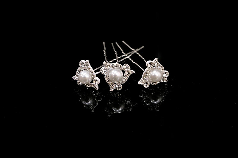 髪飾り Uピン 可愛い かんざし 簪 キラキラ パール ラインストーン 花 3点セット 黒留め 訪問着 フォーマル 着物 和装 振袖 成人式 結婚式 卒業式 入園式 卒園式 謝恩会 七五三パーティー W18 283-250 p964　Si