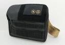 STUSSY×Incase カメラスリングバッグ 06T-00259210 ブラック ゴールド 【中古】【カバン】【金沢本店 併売品】【752475Kz】(4)