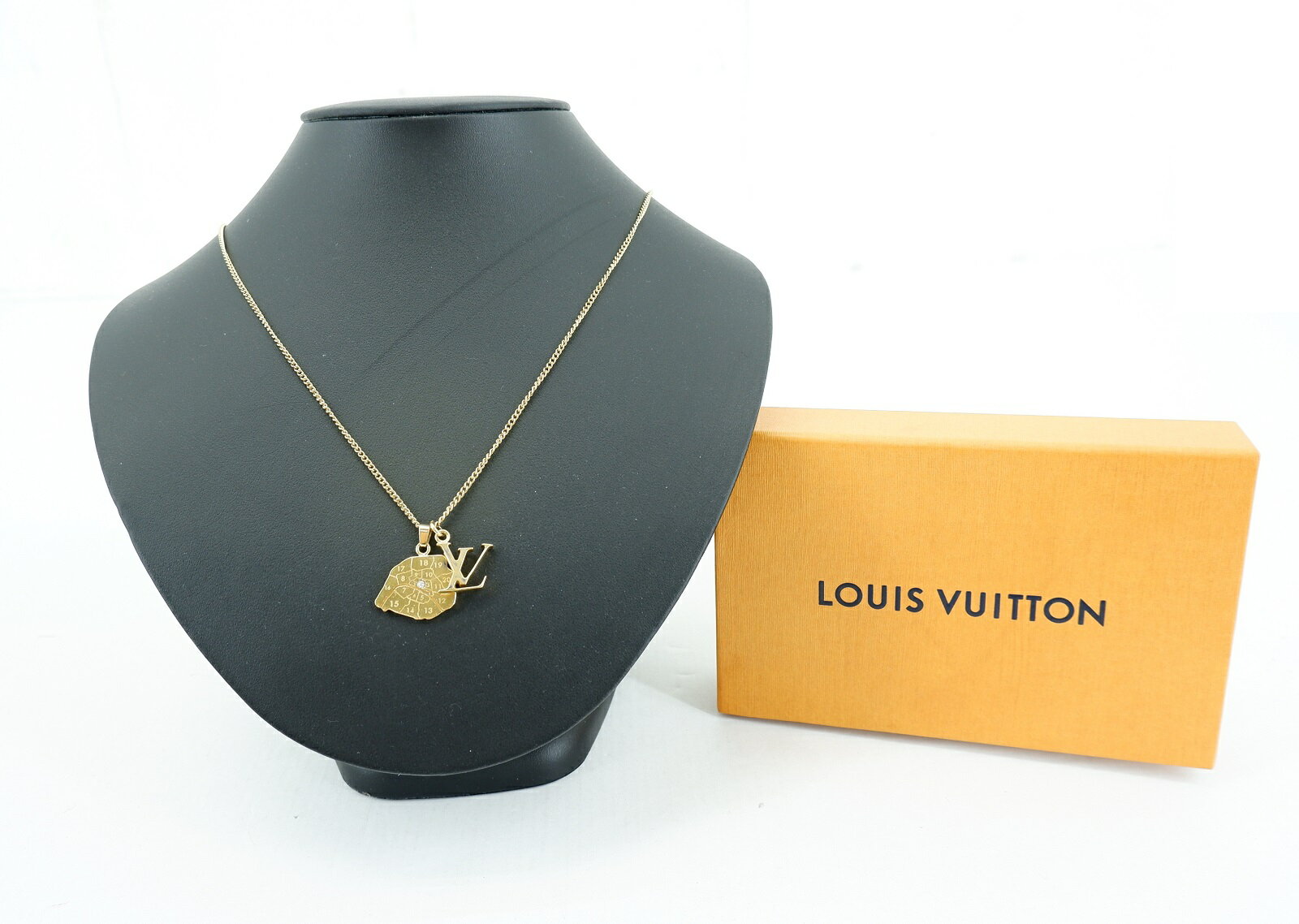 楽天市場】Louis Vuitton イニシャル ネックレスの通販 楽天市場】Louis Vuitton イニシャル ネックレスの通販