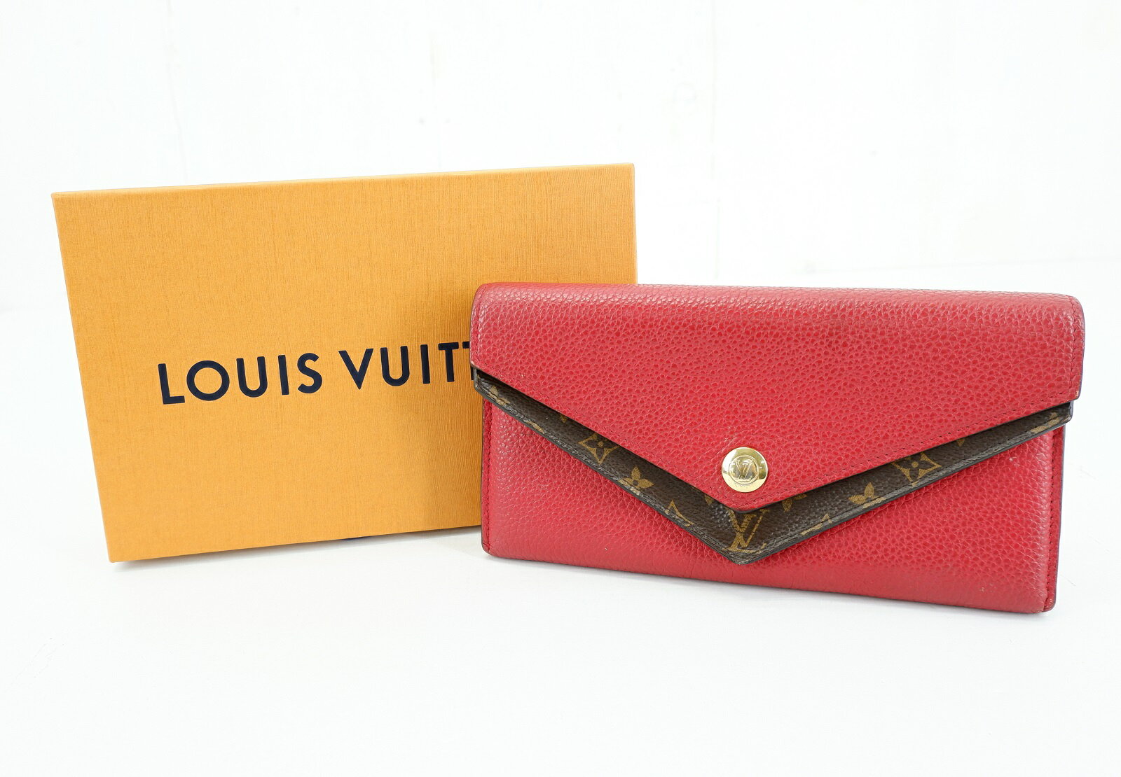 LOUIS VUITTON M64317 ݥȥե桦ɥ֥V 륤ȥ Υ 2ޤ Ĺ å åɡ...