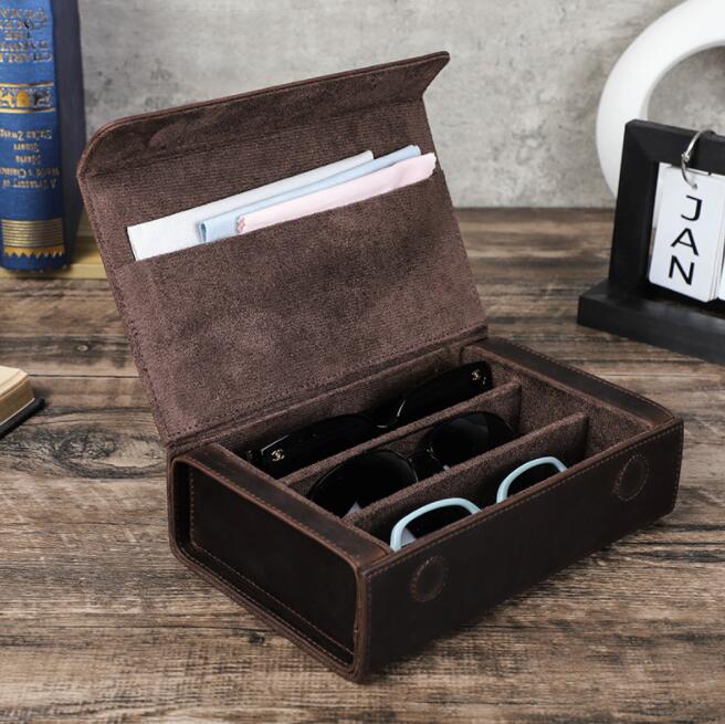 送料無料 メガネケース 3本用眼鏡収納 本革　レディース 眼鏡本革ケース メガネ収納ケース 軽量 コンパクト スリム ソフト PCメガネ サングラス 老眼鏡ケース かわいい