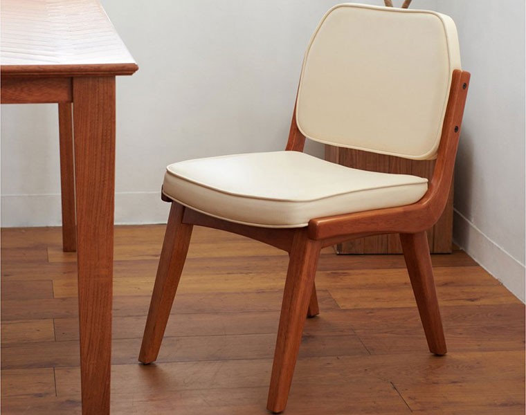 BRAND ：ACME FURNITURE　アクメ ファニチャー NAME　：SIERRA CHAIR ivoy シエラチェア　アイボリー ACME FURNITURE/アクメファニチャー 横から見たときの綺麗な曲線を描いたフレームが柔らか...