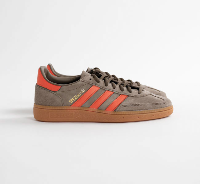 O.L.D. ǥ㤨֡ڥȥ꡼ǥݥ10ܳadidas Originals ǥ ꥸʥ륹 JR3846 Handball Spezial ϥɥܡ ڥĥ Cargo BrownOrangeGold MetallicפβǤʤ15,950ߤˤʤޤ