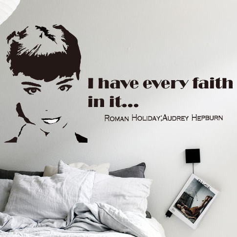 ウォールステッカー オードリーヘップバーン モノトーン audrey hepburn wall sticker おしゃれ 窓 インテリア インテリアシール ハリウッド 映画 スター ヘップバーン オードリー インテリア デコシール 壁シール 転写