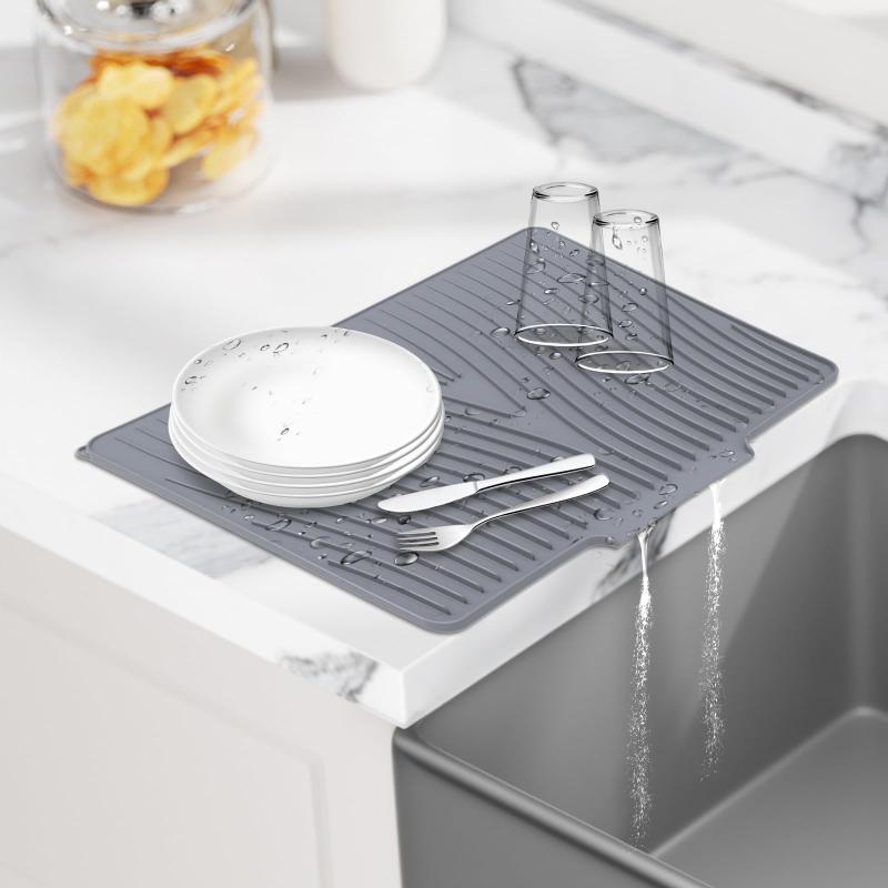 Rakuten - Esbaybulbs 水切りマット シリコン製食器乾燥マット サイズ60cm×45cm 滑り止め 断熱用 シンクマット 多機能排水 食器・鍋・コップ乾燥用 壁掛け収納可能 家庭キッチン用