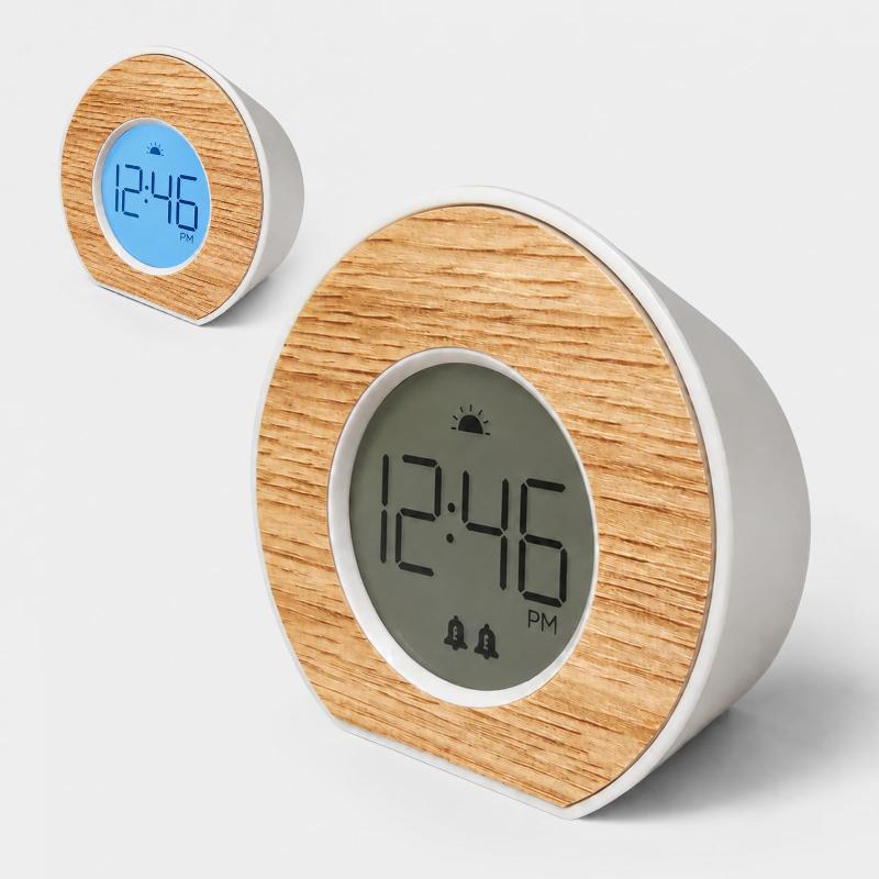 Lumoday 光目覚まし時計 木製 デジタル時計 USB給電式 & 電池式 置き時計 おしゃれ 木目 小型デジタルクロック デュアルアラーム スヌーズ機能 背面ライト付き睡眠 プレゼント 部屋飾りイン