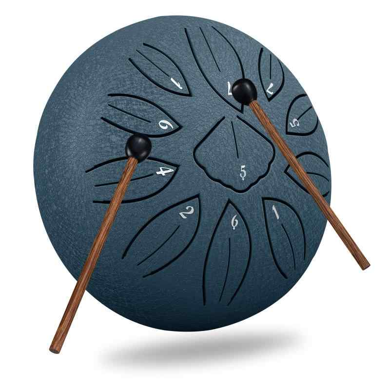 スリットドラム スチールタングドラム 11音 6インチ 打楽器 金属ドラム ヨガ/瞑想/癒し/祈り/治法/疲労療 楽譜付き 収納バッグ付き (ネイビーブルー)🎄【プレミアム品質の素材で作られています】スチール合金で作られたこのタンドラムは、専門家によって手作りされ、変色や摩耗を防ぐためにスプレー塗料でコーティングされています。🎄【より広い11音色】スチールドラムはCメジャーの11音色のより広い範囲を持ち、クリーンで空気のようなブッダのような音を出します。 瞑想、ヨガ、初期の音楽教育などに広く使用されています。🎄【使いやすい】バチや手で簡単にタンバリンを演奏できます。子供や初心者でも簡単に学べます。🎄【パッケージ内容】6インチスチールタンドラム、ドラムマレット1組、フィンガーピック4本、楽譜集、2トーンステッカー、収納バッグが付属します。🎄【理想的な初心者ギフト】スチールタンドラムは習得が簡単で、初心者にもとてもフレンドリーです。 ミュージックブック付きで、家族、友人、子供へのプレゼントに最適です。