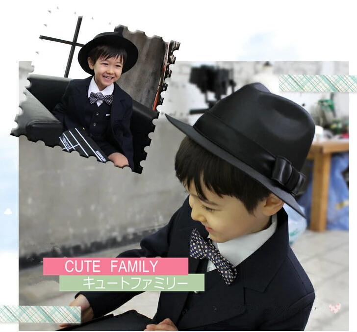 Rooty楽天市場店の子供スーツ 男の子 フォーマル 子供服 入学式 フォーマルスーツ ベビータキシード キッズスーツ ベビー フォーマル キッズ スーツ 子ども服 上下セット ブラックジャケット ブラックベスト 紳士 お受験 卒業式 発表会 演奏会 ピアノ 七五三｜アングル3