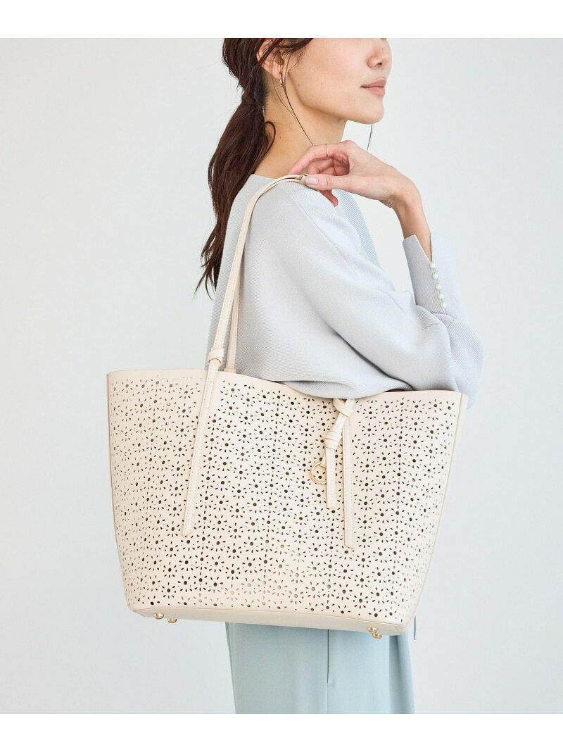 【SALE／50%OFF】フルーレットパンチングレーストートバッグ/A4対応 ROPE' PICNIC PASSAGE ロペピクニック バッグ トートバッグ ホワイト ブラウン【RBA_E】[Rakuten Fashion] ropepicnic-10025171 ROPE PICNIC/ロペピクニック サンプル画像3